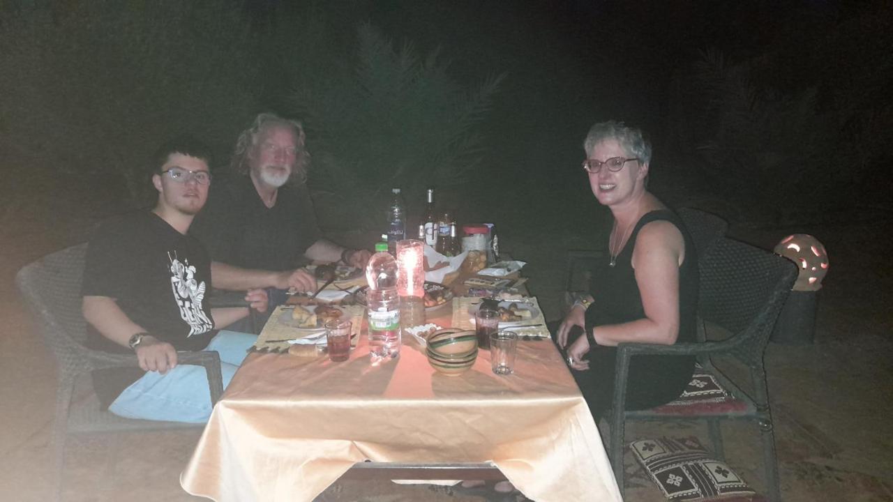 Luxury Trek Desert Camp เมอร์ซูกา ภายนอก รูปภาพ