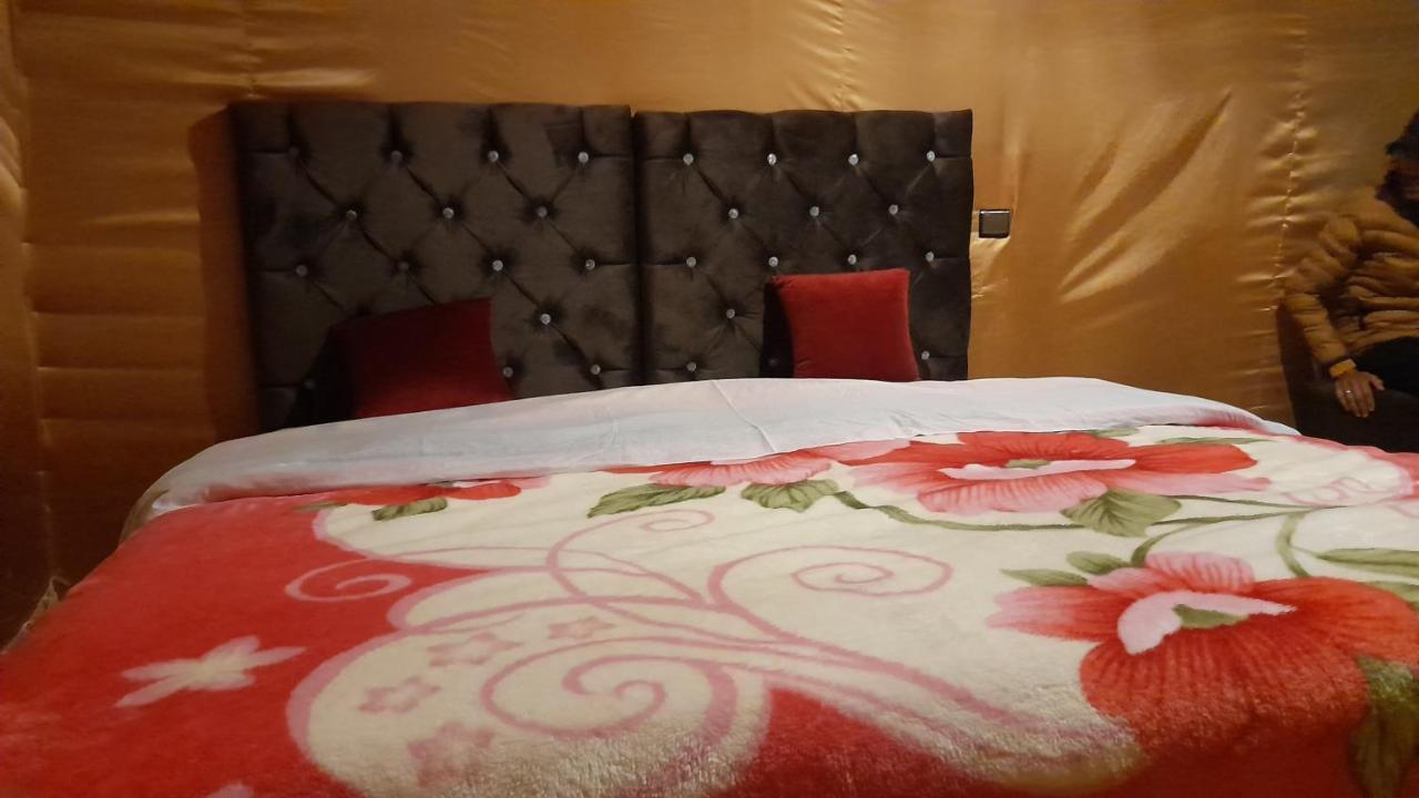Luxury Trek Desert Camp เมอร์ซูกา ภายนอก รูปภาพ