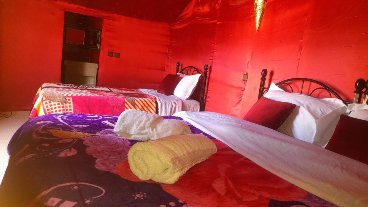 Luxury Trek Desert Camp เมอร์ซูกา ภายนอก รูปภาพ