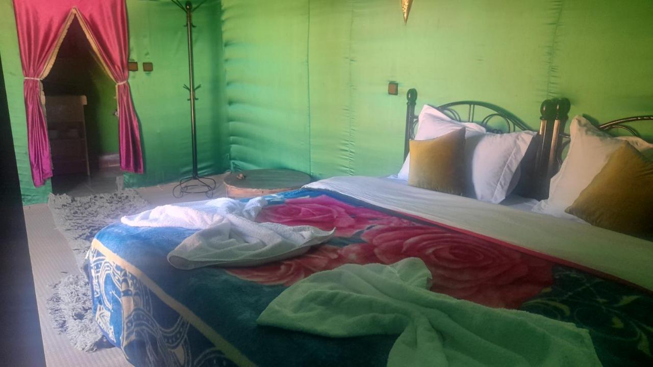 Luxury Trek Desert Camp เมอร์ซูกา ภายนอก รูปภาพ
