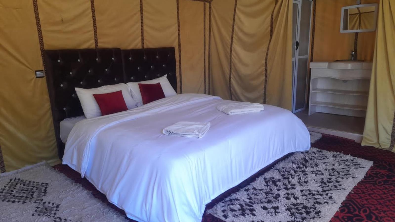 Luxury Trek Desert Camp เมอร์ซูกา ภายนอก รูปภาพ