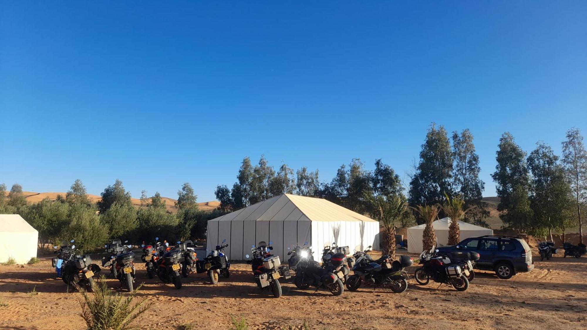 Luxury Trek Desert Camp เมอร์ซูกา ภายนอก รูปภาพ