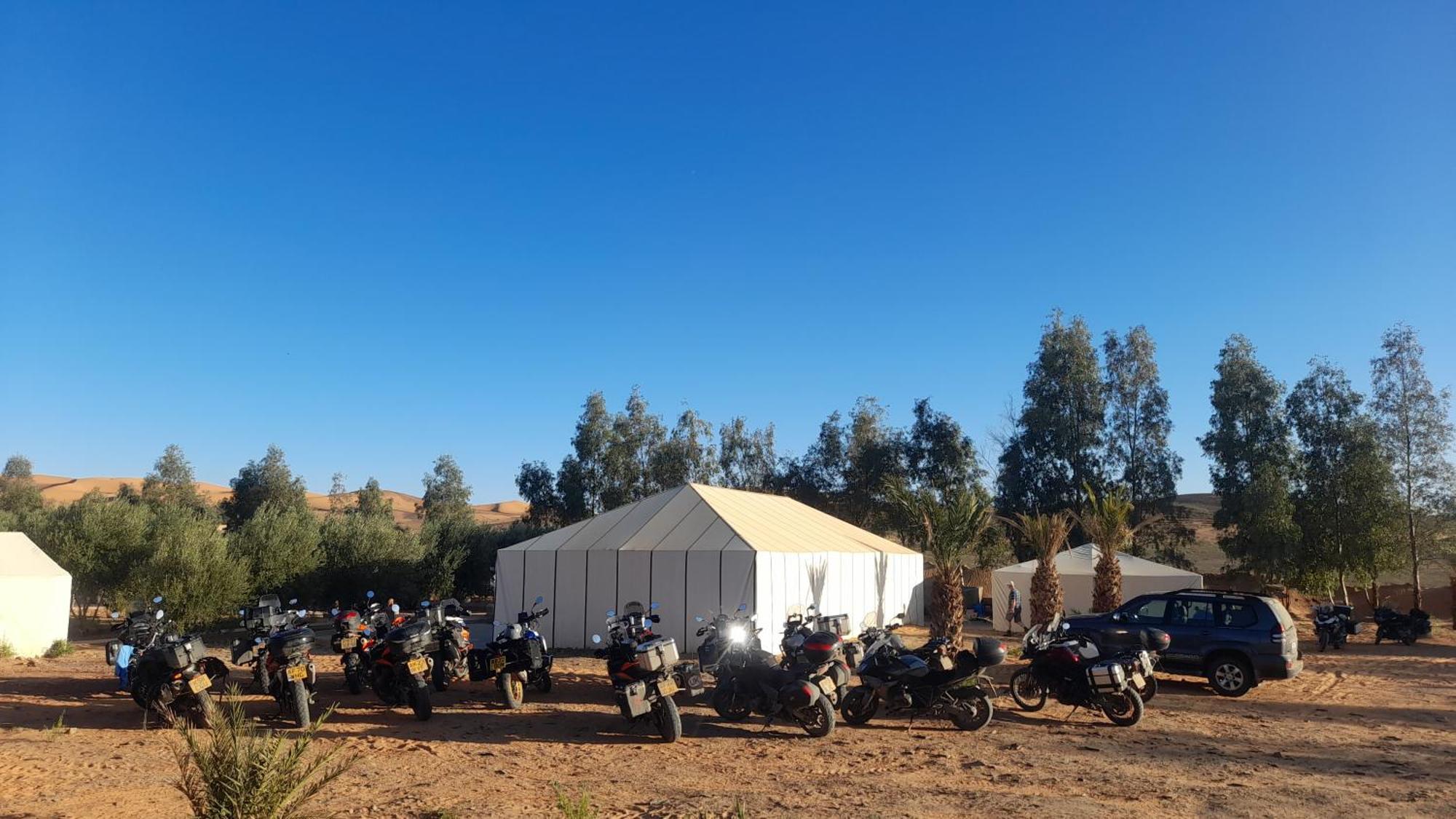 Luxury Trek Desert Camp เมอร์ซูกา ภายนอก รูปภาพ